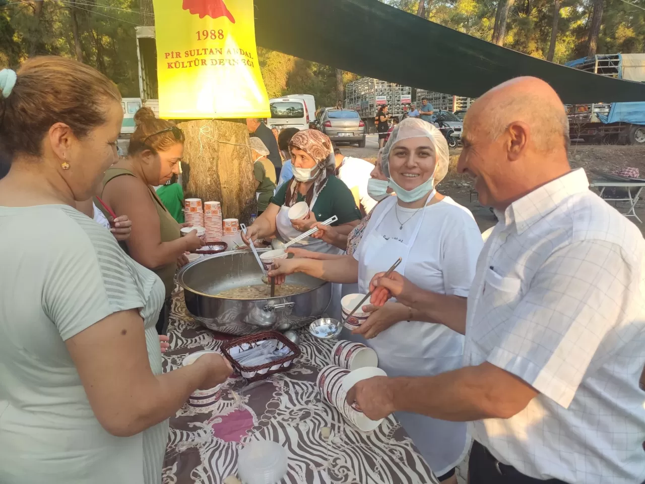 Pir Sultan Abdal Kültür Derneğinde Aşure Günü