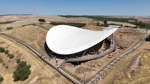 ‘'Klaus Schmidt'in İzinde Göbeklitepe'ye Pedallıyoruz"